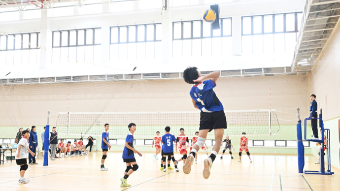 竟是“熟人”？被肘击的奥谢2021年因干扰C罗点球被打一巴掌